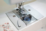 Brother FS70WTx Patchwork-Nähmaschine mit Máquina de Coser, Metal, Blanco, Morado, Full-size sewing machine + Anschiebetisch