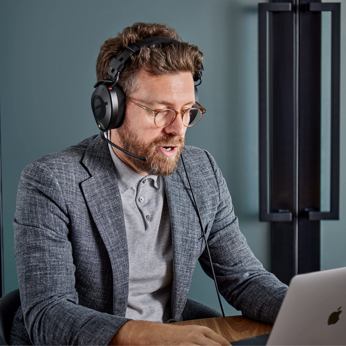 RØDE NTH-100M Auriculares con diadema profesionales RØDE NTH-100M para medios, radiodifusión, podcasting, creación de contenido, transmisión, trabajo desde casa (negros)