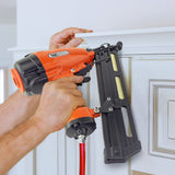TACWISE GDA64V2 Clavadora de Acabado en Ángulo Neumática, Utiliza Clavos Inclinados con Cabeza a ‘D’ Tipo 15G / 32-64 mm