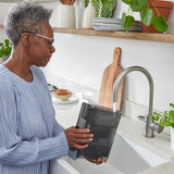 Breville Instant HotCup - Dispensador de agua caliente | 3 kW de ebullición rápida | 1,4 l de gran capacidad, eficiencia energética, filtro Brita incluido | negro metálico [VKT241]