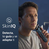 Philips Serie 7000 Afeitadora Eléctrica Hombre, Máquina de Afeitar Barba con Barbero, 45 cuchillas, Para piel sensible, 60min de uso, En Seco y Húmedo, Recargable, Centro de Limpieza, S7882/54, Azul