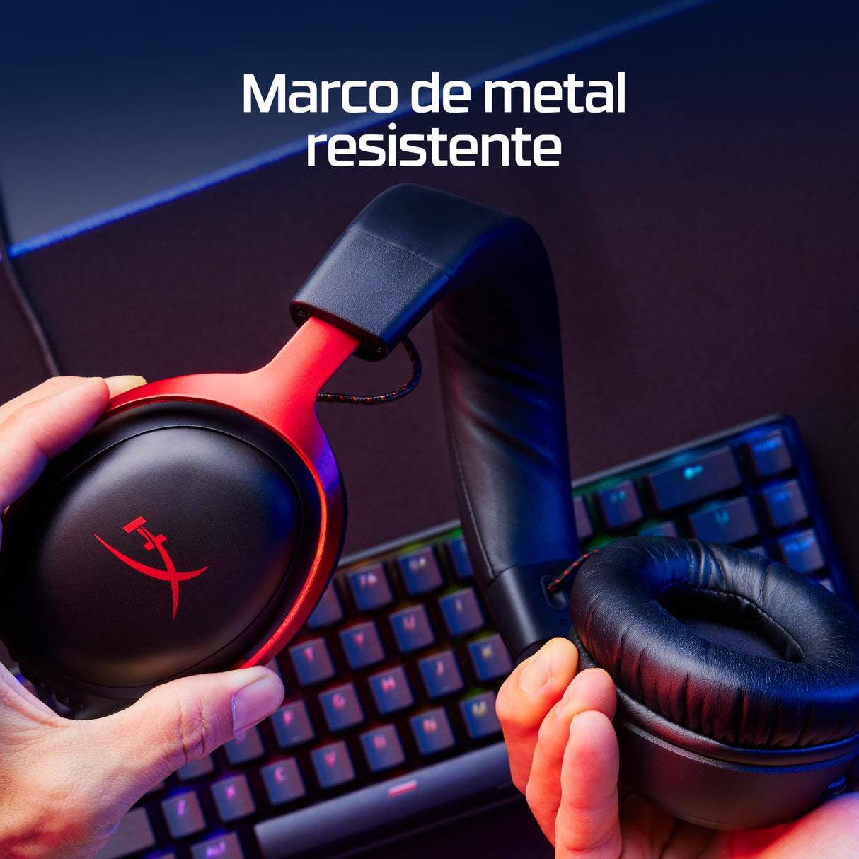 HyperX Cloud III - Auriculares Gaming con Cable, PC, PS5, Xbox, Drivers 53 mm, DTS, Marco Resistente, micrófono 10mm, USB-C, USB-A, Blanco-Rosa