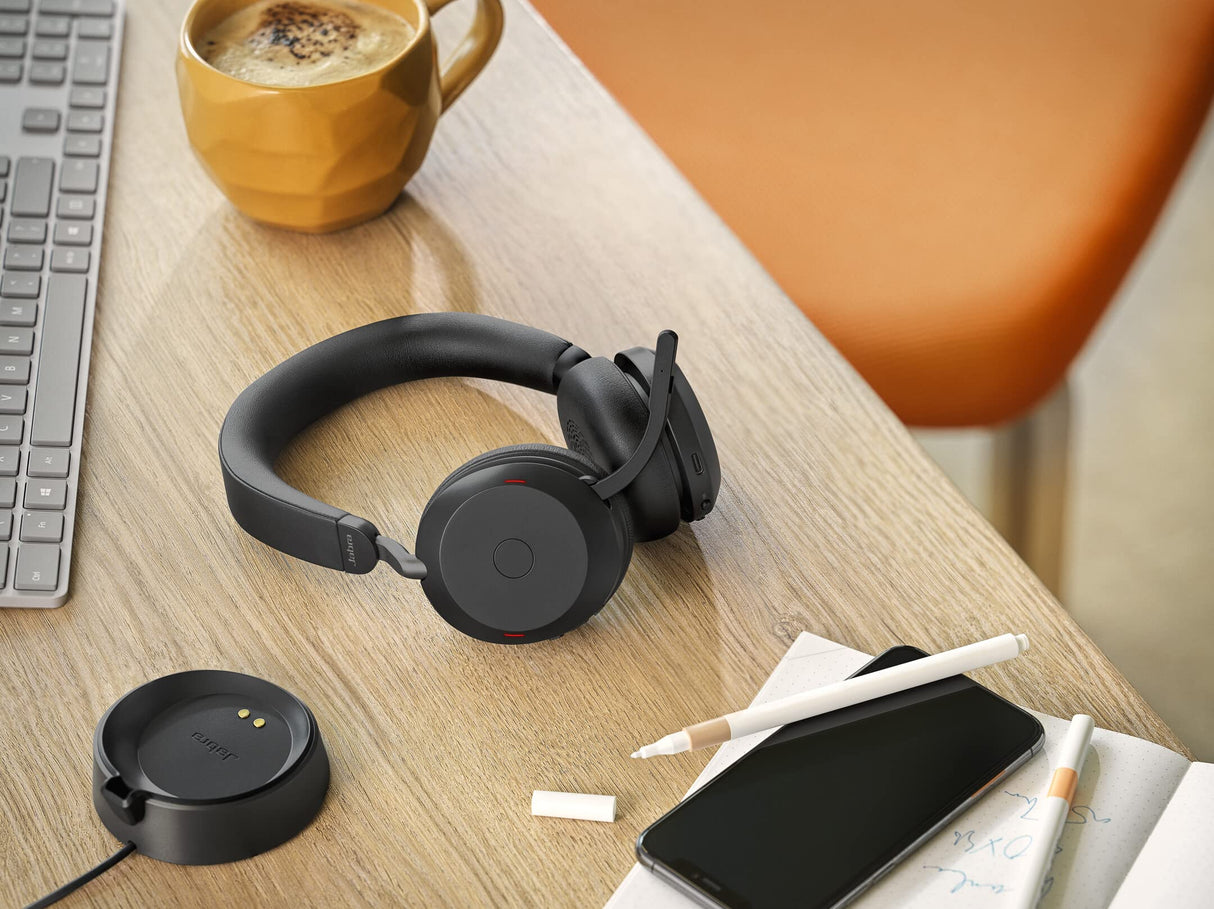 Jabra Evolve2 75-Auriculares Estéreo Inalámbricos con Estación de Carga, 8 Micrófonos, Doble Espuma y Cancelación de Ruido Activa-Adaptador Bluetooth USB-A-Compatible con MS Teams-Negro