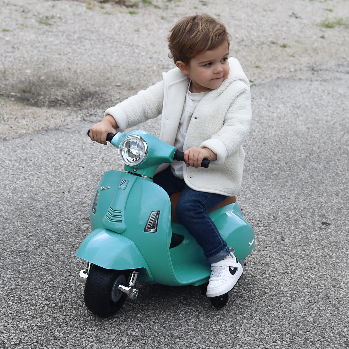 TURBO CHALLENGE Baby Driver Vespa GTS, Color Verde Aguamarina, Large (MGM 119151)