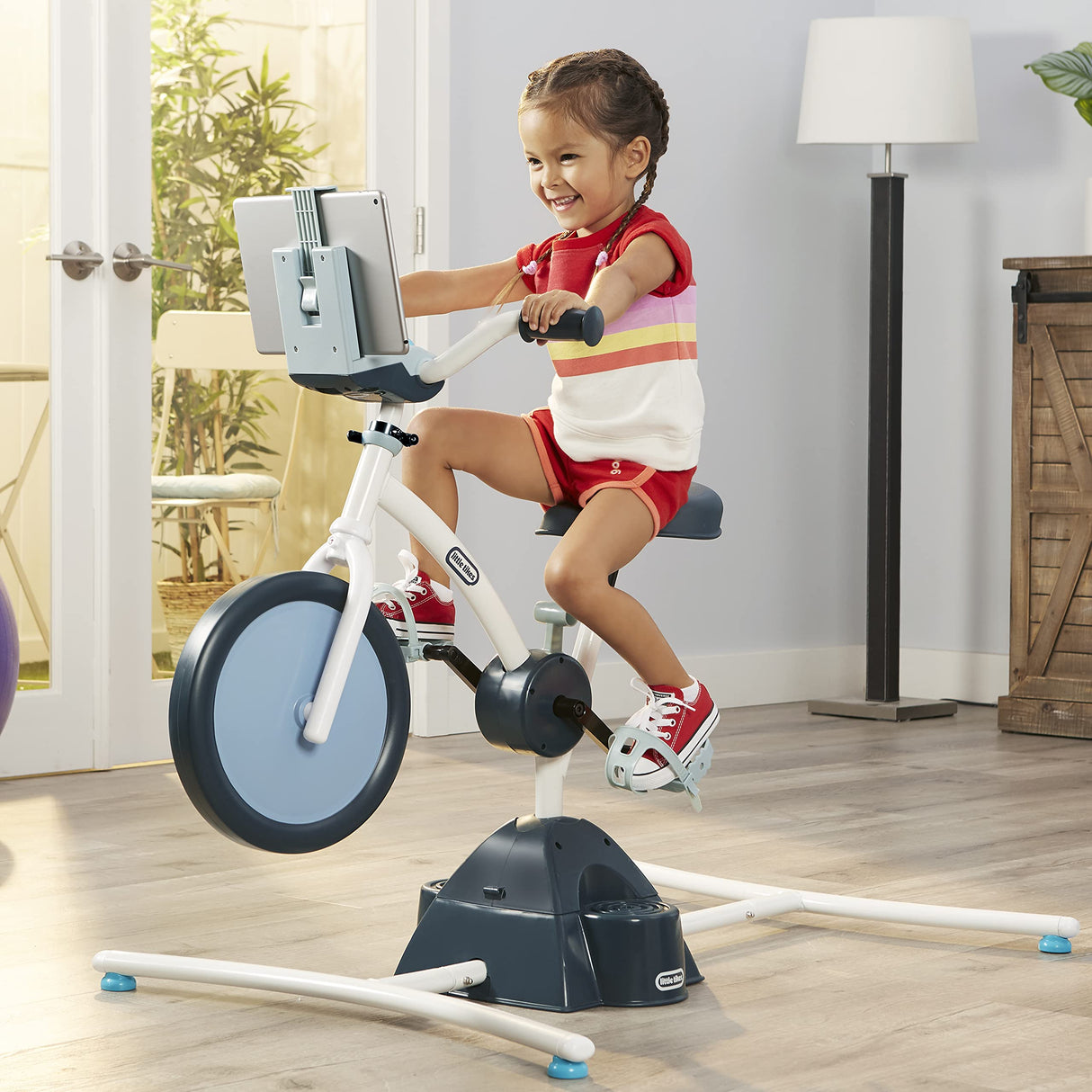 Little Tikes Pelican Explore Bicicleta Estática con Bluetooth y videos de YouTube gratis. Edad 3-7 años