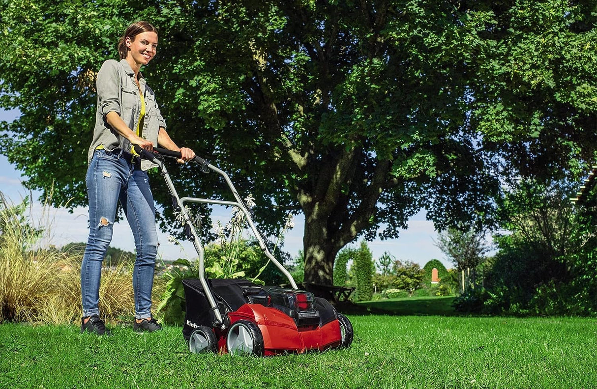 Einhell GE-SC 35/1 Li - Escarrificador Baterías sin Escobillas , 2x18 V (ancho de corte 35cm, hasta 400m² de jardín, sin batería) (ref. 3420650)
