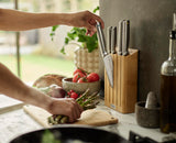 Joseph Joseph Elevate Cuchillos de Cocina Profesionales, Acero Inoxidable Japones, 5 piezas, Bloque en Bambú