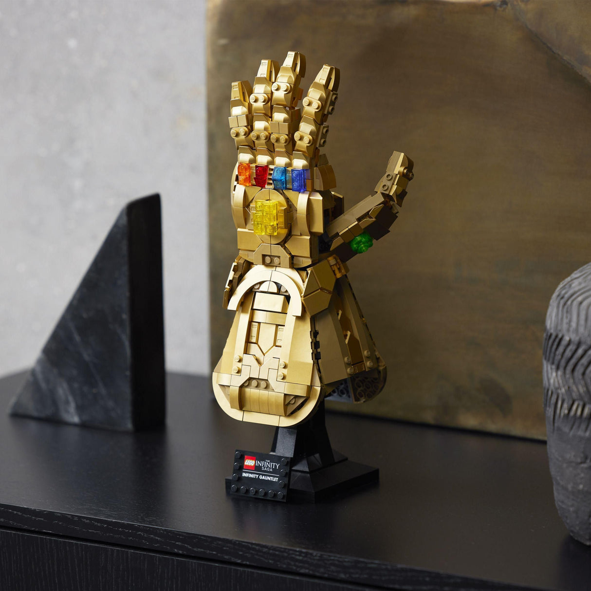 LEGO Marvel Guantelete del Infinito, Maqueta del Guante de Thanos de los Vengadores, Regalo para Hombres y Mujeres y Frans de Superhéroes, Set de Construcción para Adultos Coleccionable 76191