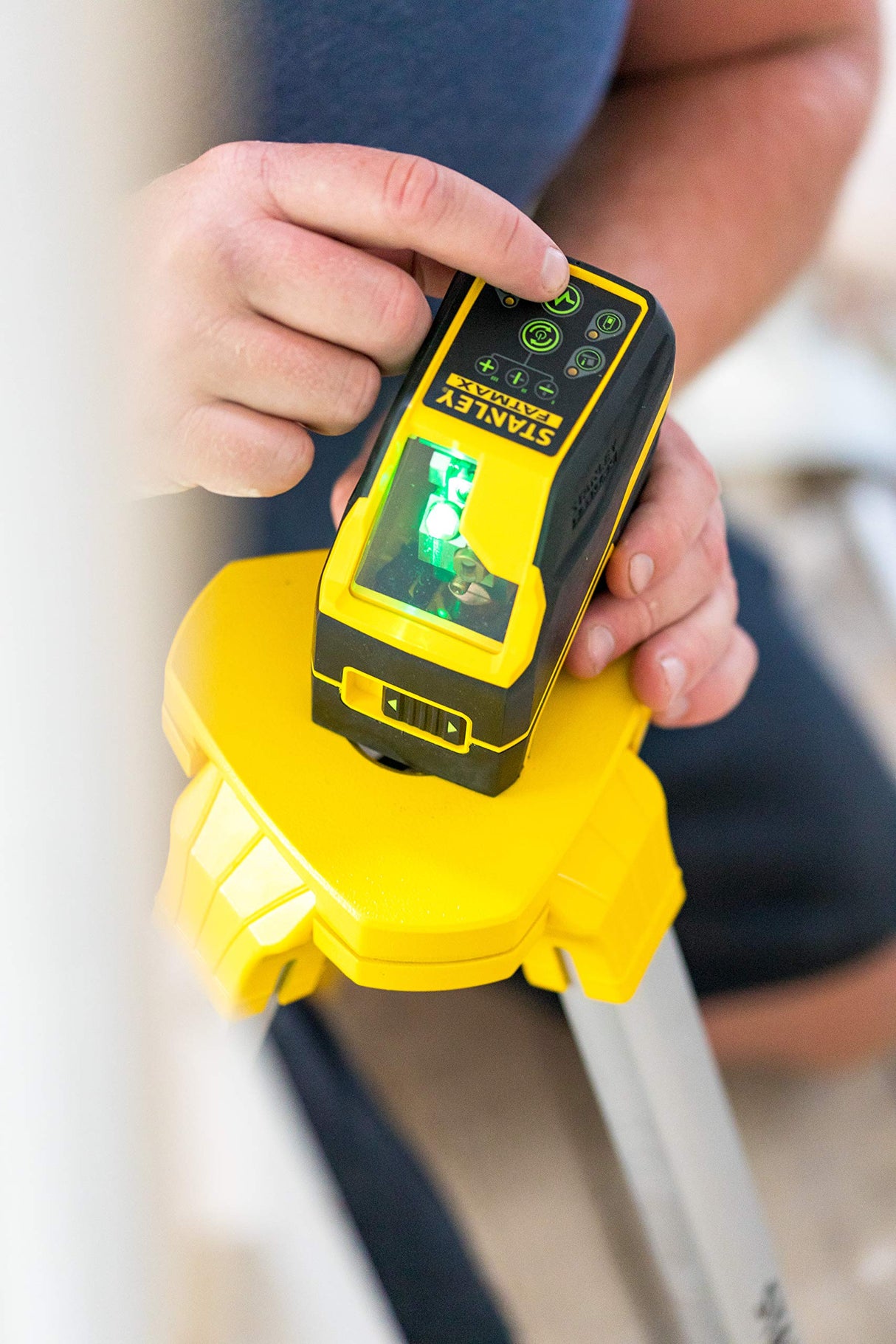 Stanley - FatMax FMHT77586-1 - Nivel láser líneas cruzadas verde, 20 m