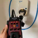 Testboy TV 900 Adaptador para la comprobación de Estaciones de Carga para Coches eléctricos, Enchufe Tipo 2 (conexión para un comprobador de instalaciónes o un multímetro), Negro/Rojo