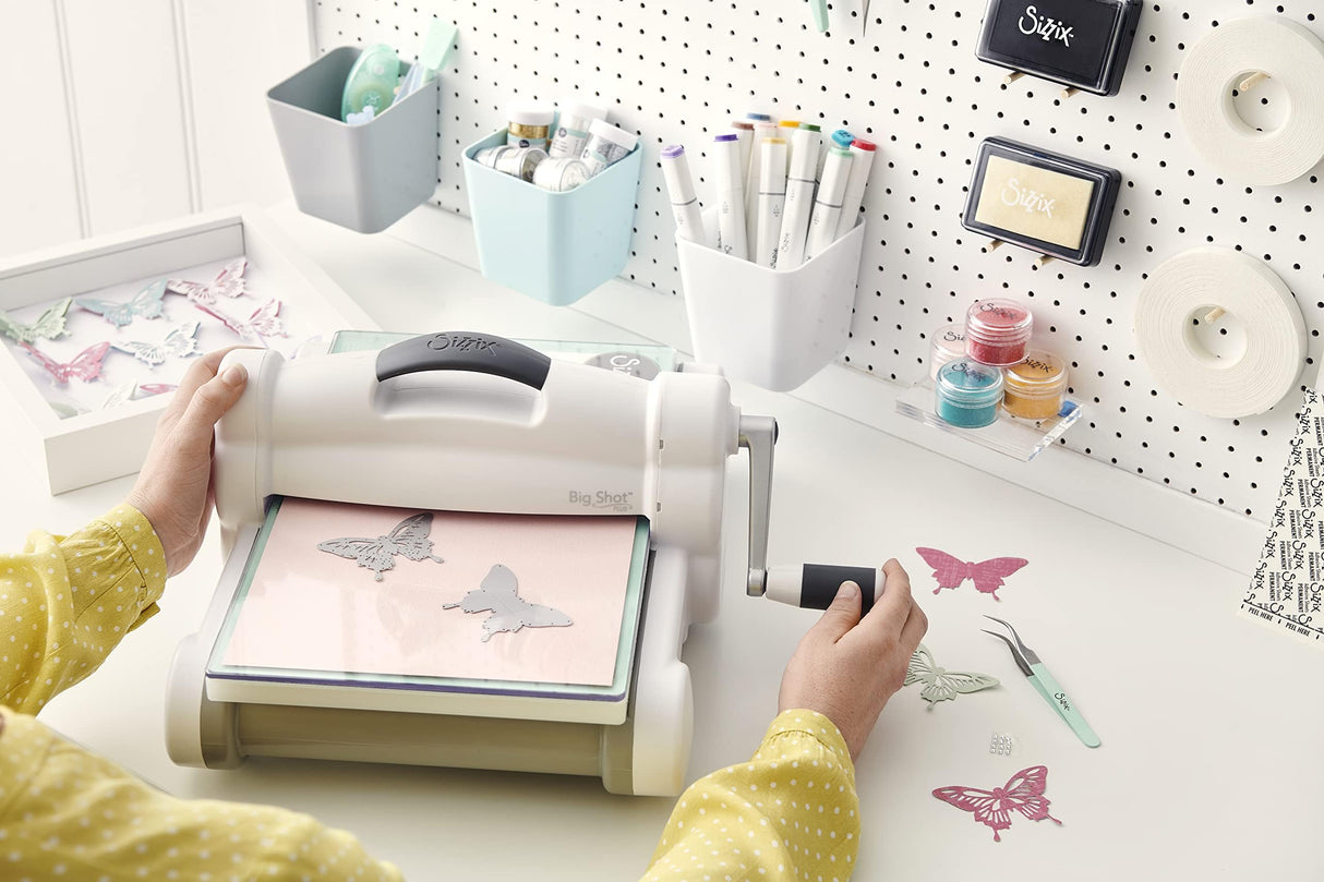 Sizzix Big Shot Plus Machine Only 660020 Máquina de troquelado manual y repujado para artes y manualidades, álbumes de recortes y tarjetas, apertura de 21 cm