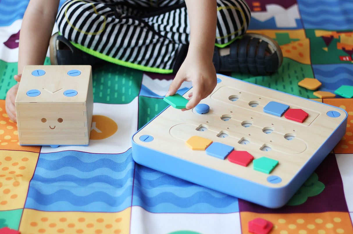Primo Toys Cubetto Playset , Screenless Coding Toy for Children Aged 3-6