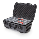 Nanuk 935 - Funda rígida Impermeable con Ruedas y Divisor Acolchado, Color Grafito