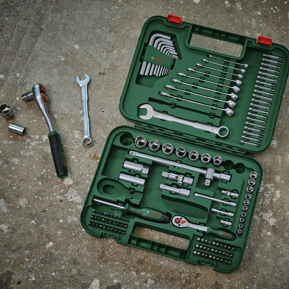 Bosch Juego herramientas manuales Advanced, 132 pza. (para fijaciones pesadas; materiales de alta calidad; diseño ergonómico; llaves, llaves hexagonales, carracas, destornilladores; accesorios)