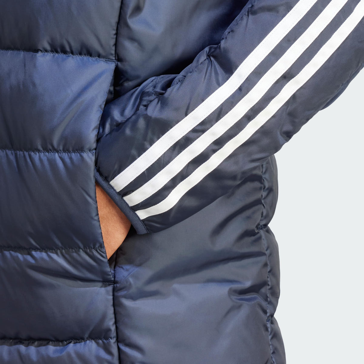 adidas Hombre Essentials 3-Stripes Light Down Hooded Parka, Legend Ink, M