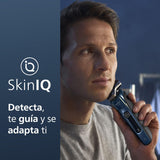 Philips Serie 7000 Afeitadora Eléctrica Hombre, Máquina de Afeitar Barba con Recortadora, 60min de uso, En Seco y Húmedo, Recargable, Centro de Limpieza, Base Carga, 4 Cartuchos, S7885/63, Azul
