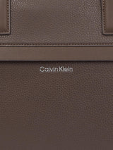 Calvin Klein Maletín para Portátil Hombre Must Laptop Bag Elegante, Marrón (Java Brown Pebble), Talla única