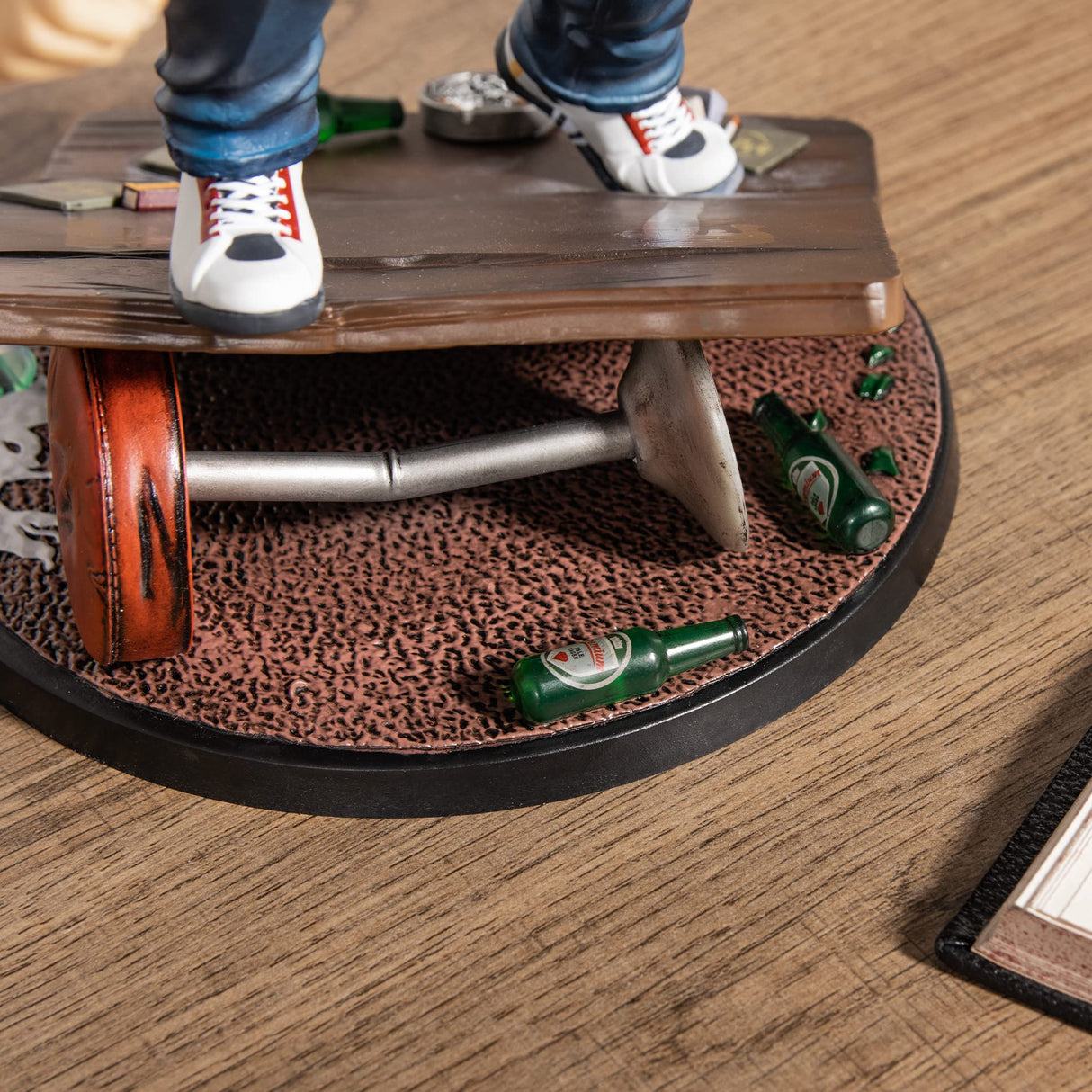 Numskull Figura de Shenmue Ryo Hazuki de Sega de 25,4 cm (28 cm), réplica Coleccionable - Producto Oficial de Shenmue