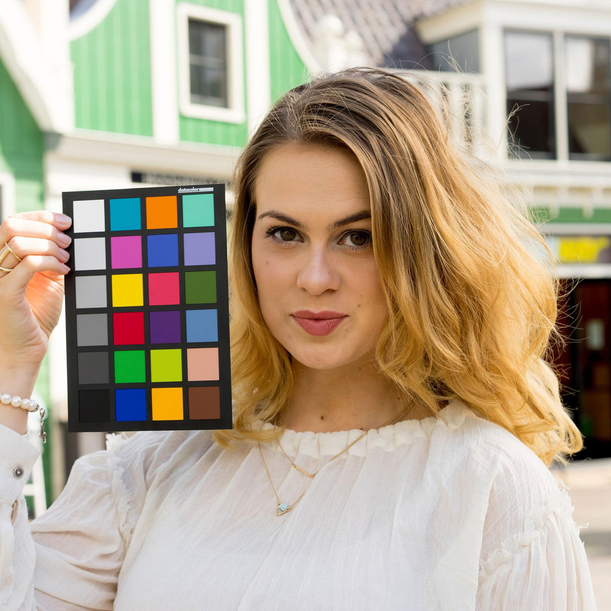 Datacolor Spyder Celebration Kit: Spyder 2024, Cube y Checkr 24 - Kit de Herramientas de Color para fotografía - De Captura a visualización - Gestión Completa del Color para fotografía