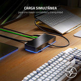 Razer Thunderbolt 4 Dock Chroma - Hub Premium con iluminación RGB para Windows y Mac (10 puertos en uno, salida a Dos monitores 4K o un monitor 8K) Negro