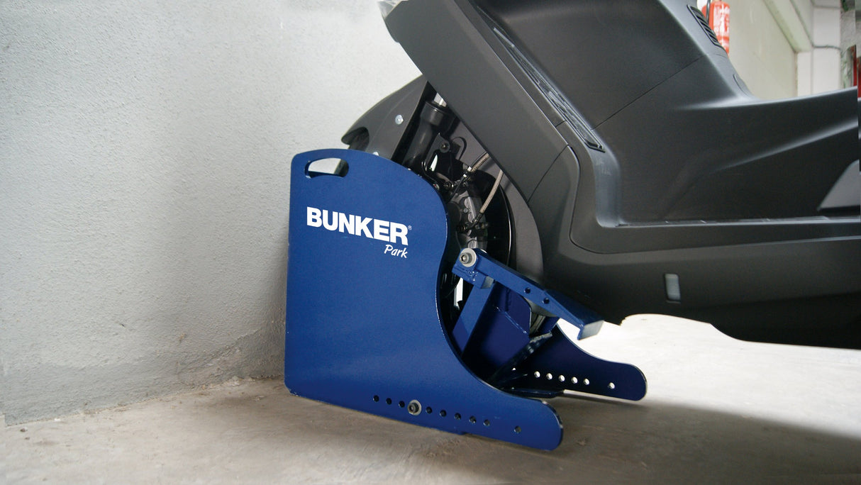 Bunker BP68M Antirrobo Moto Parking Máxima Seguridad, Armazón Blindado con Anclaje al Suelo Garage, Calzo de Rueda Ajustable, Candado Acero