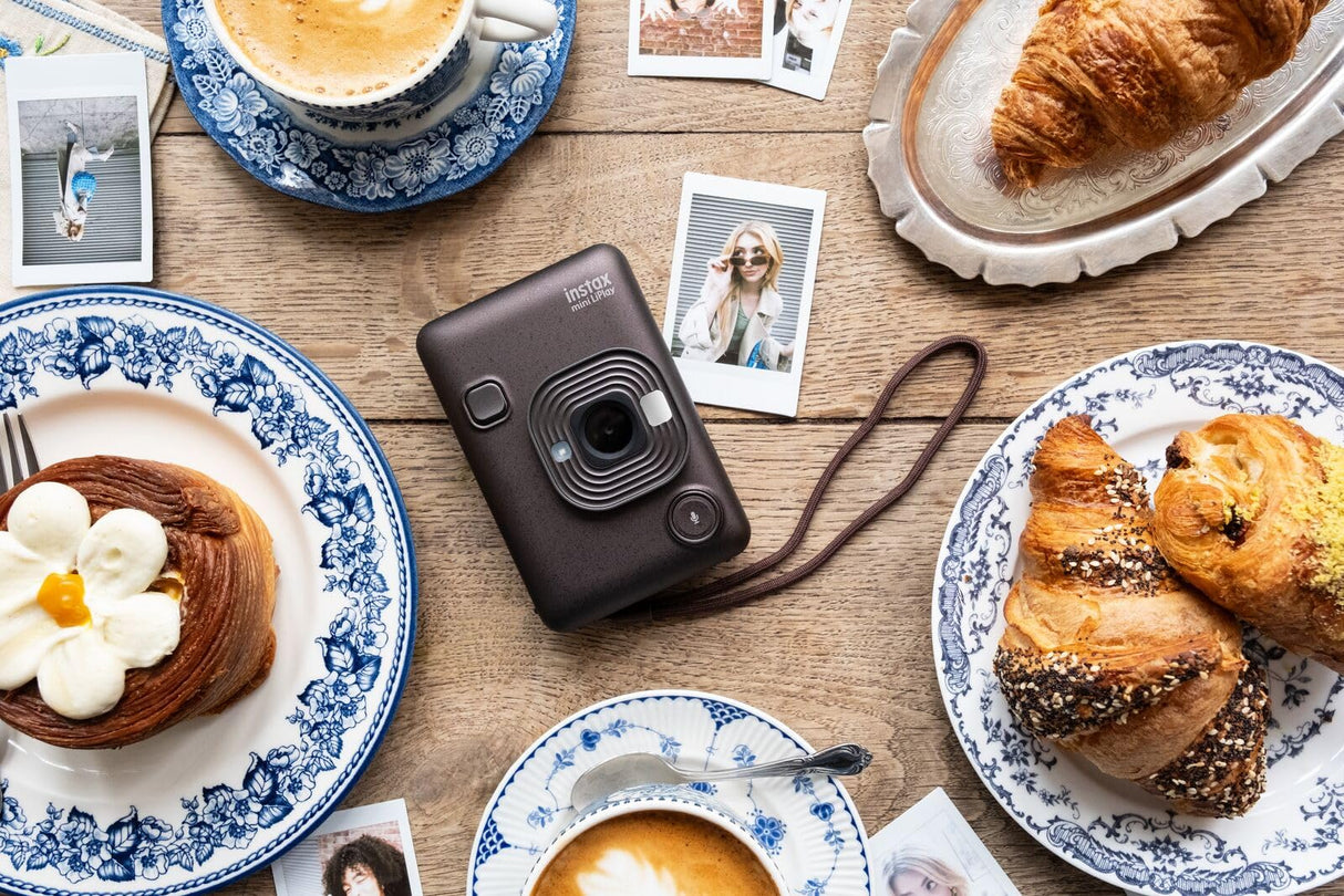instax - Mini LiPlay, cámara instantánea híbrida. Cámara e Impresora para Smartphones. Color Deep Bronze