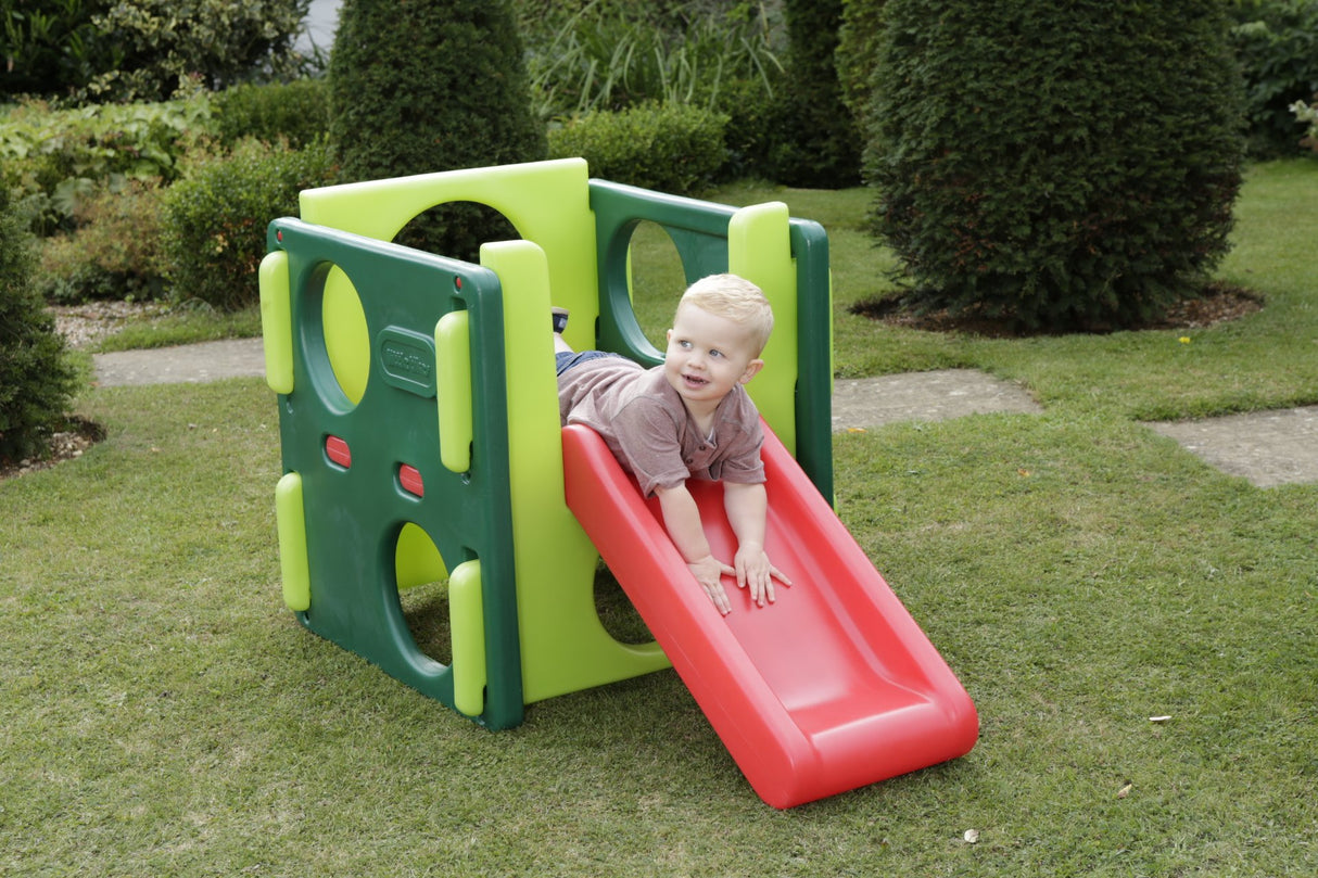 Little Tikes Gimnasio de Actividades Junior - Escala, Gatea y Deslízate - Juguete de jardín duradero - Promueve el Desarrollo Físico - Uso en Interiores o Exteriores - Edad: a partir de 18 meses
