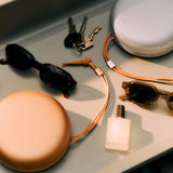 Bang & Olufsen Beosound A1 (3ª Generación) Altavoz Bluetooth Portátil Impermeable con 3 Micrófonos, Certificado C2C - Honey Tone