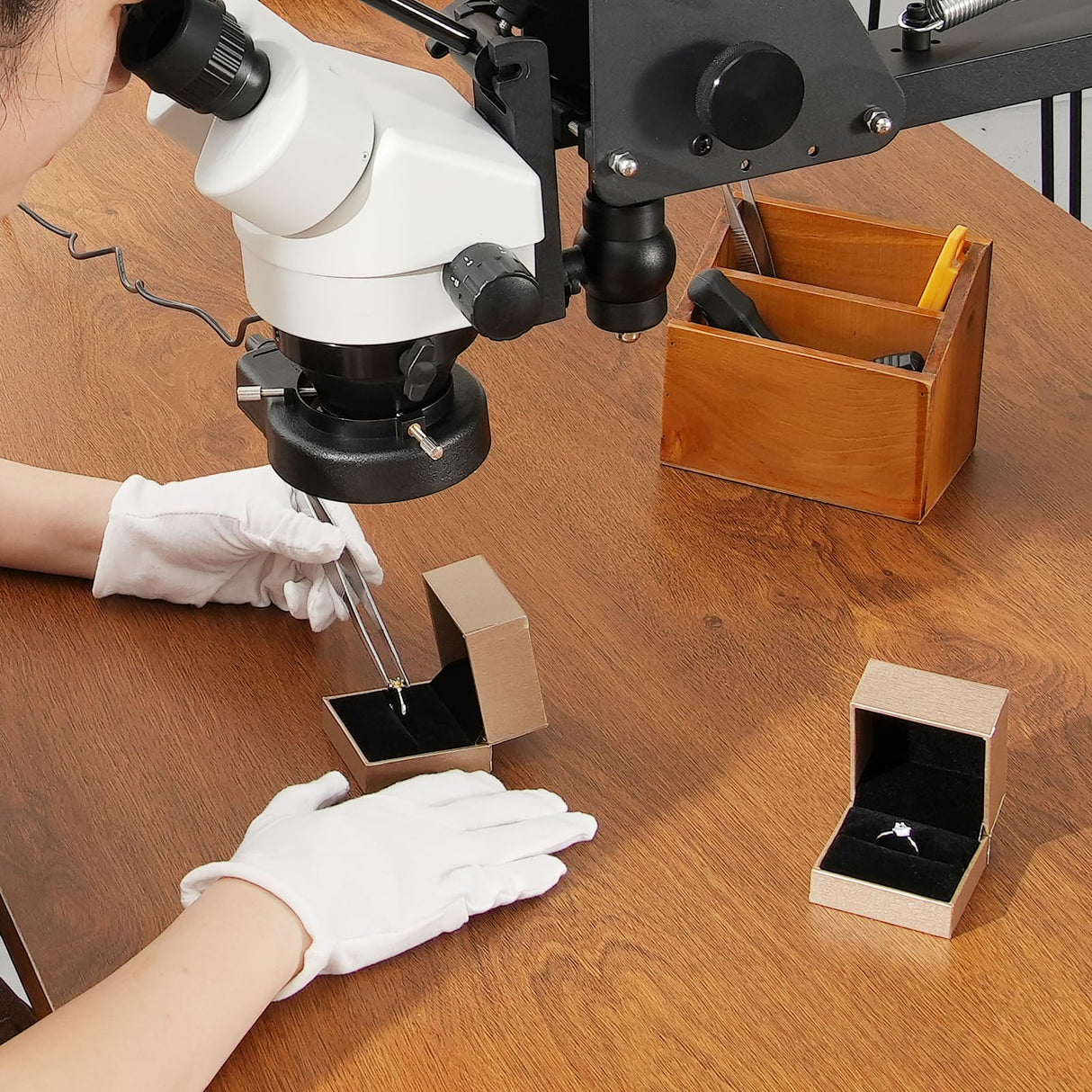 VEVOR Microscopio multidireccional con Soporte de Resorte, microscopio de joyería con Aumento de 7X-45X, Soporte para Incrustaciones de microjoyas con luz LED de Anillo USB integrada