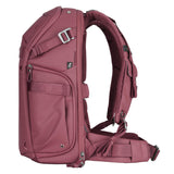 VANGUARD Veo Metro B30L MG - Mochila fotográfica para cámara objetivos, portátil de 16 y tablet, magenta