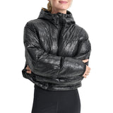 DKNY Embossed Crosswalk Print Cropped Puffer Jacket Chaqueta, Negro, S Mujeres