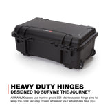 Nanuk 935 - Funda rígida Impermeable con Ruedas y Divisor Acolchado, Color Negro