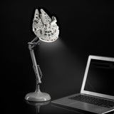 Lámpara de escritorio posable Millennium Falcon - Producto oficial Disney Star Wars, decoración de luz Star Wars, regalo para hombres