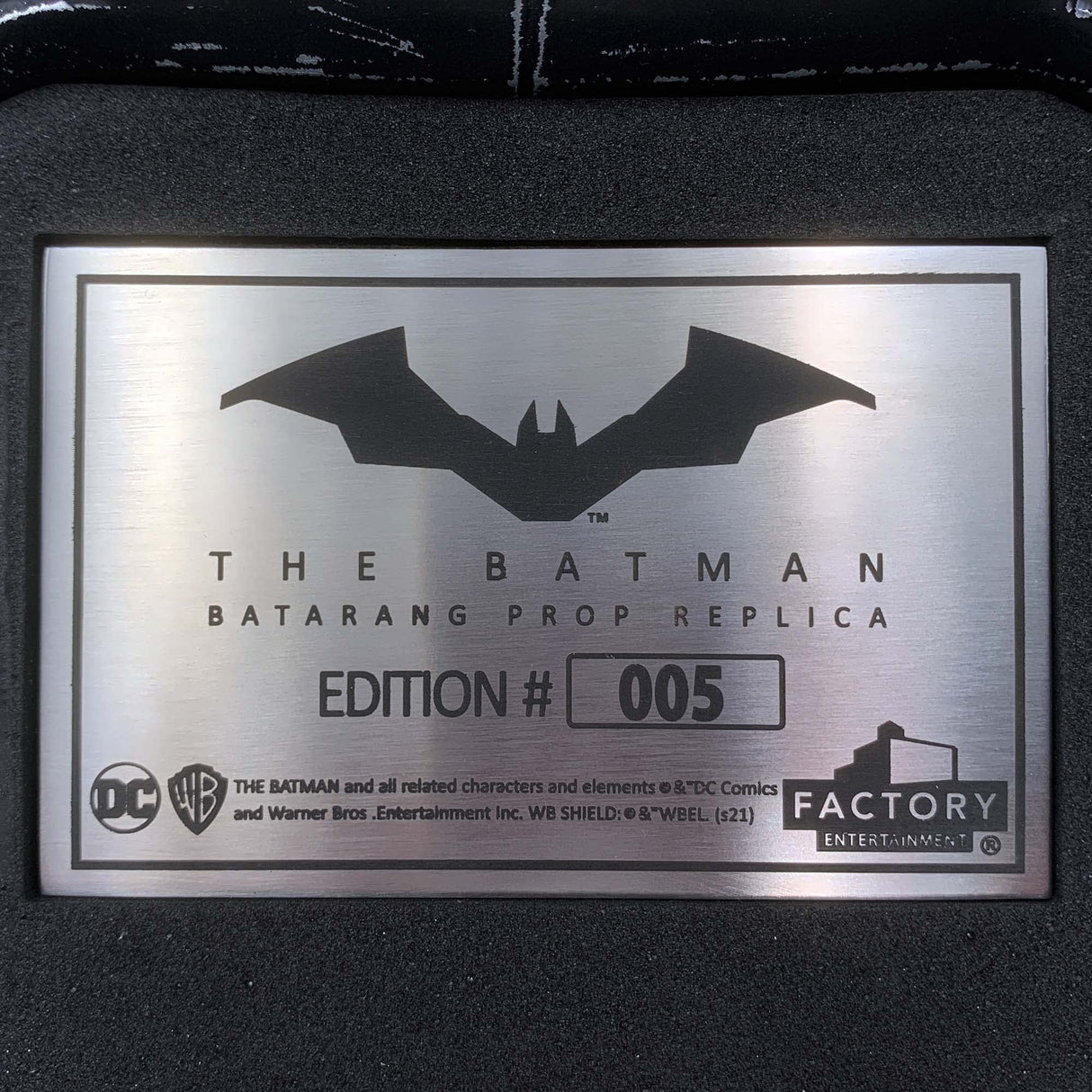 Factory Entertainment The Batman réplique 1/1 Batarang Limited Edition 36 cm