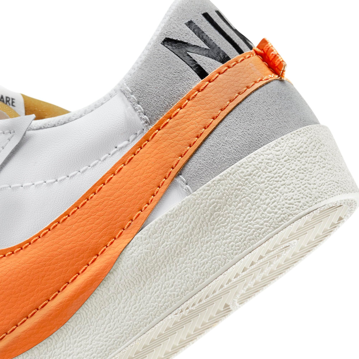Nike Blazer Low '77 Jumbo, Zapatillas Mujer, White Orange Grey, 41 EU