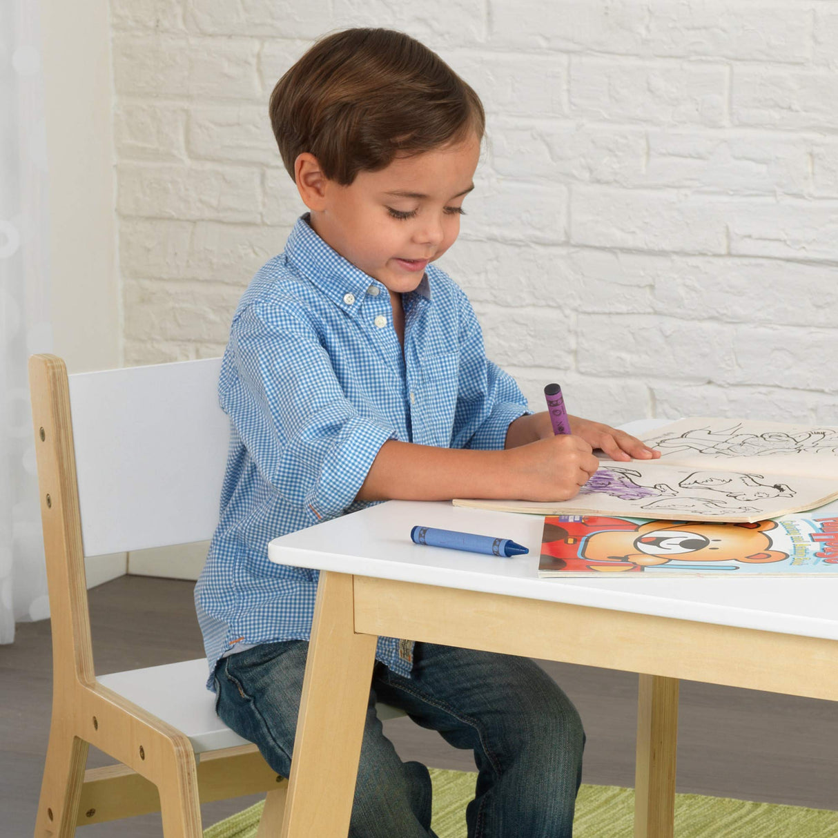 KidKraft Juego Infantil Moderno de Mesa y 2 sillas de Madera, Mesa y Silla Infantil, Muebles para Salas de Juego y Dormitorio de niños (27025)