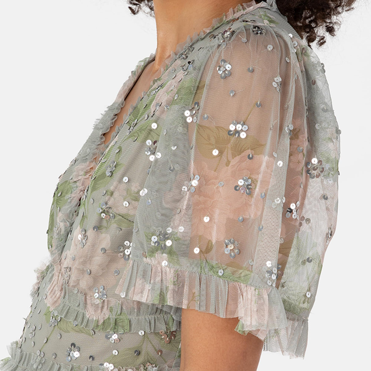 Anaya with Love Women's Maxi Dress Ladies V-Neck Short Angel Sleeves Tiered Ruffle For Bridesmaid Wedding Guest Occasion Prom Ball Gown Vestido, Floral Sage Green, 44 para Mujer