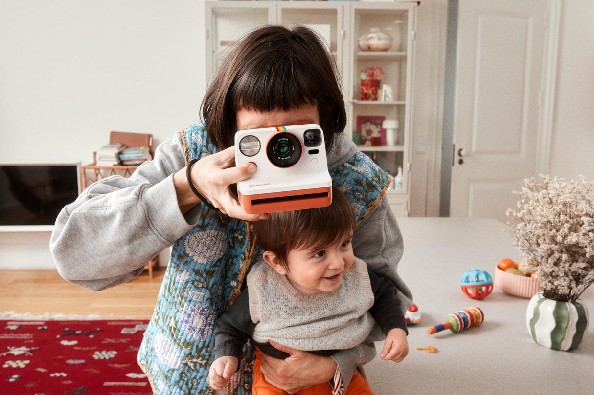 Polaroid - Now Generation 3 - Cámara instantánea - Blanco (9155)