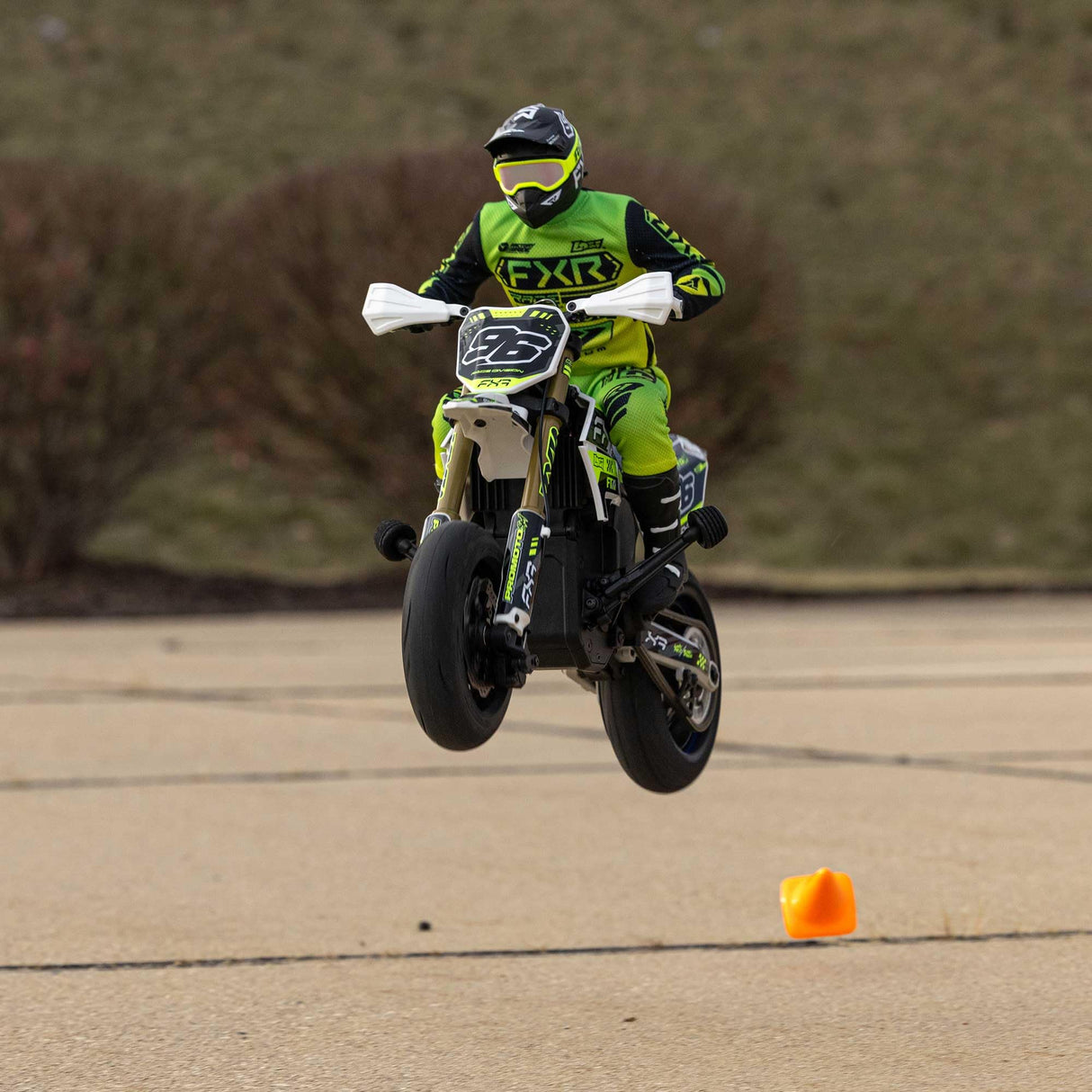 LOSI 1/4 Promoto-SM FXR Supermoto Moto teledirigida RTR con Volante Stabi Amortiguador 3 Modos de conducción sin escobillas Cadena Embrague Incluye batería y Cargador