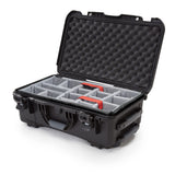 Nanuk 935 - Funda rígida Impermeable con Ruedas y Divisor Acolchado, Color Negro