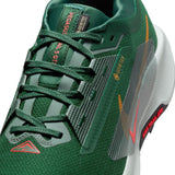 NIKE Pegasus Trail 5 Gore-Tex, Sneaker Hombre, Fir Bright Crimson Clay Green, 45.5 EU
