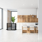 Relaxdays Barrera Seguridad Niños, Valla Protectora Bebés y Mascotas, 4 Paneles, con Puerta, Plegable, 70x207 cm, Negra, Tablero de Fibras