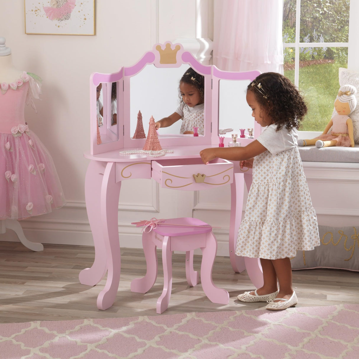 KidKraft Juego de tocador de Maquillaje Infantil Princesa con Espejo y Taburete de Madera, Muebles para Salas de Juego y Dormitorio de niños (76123)