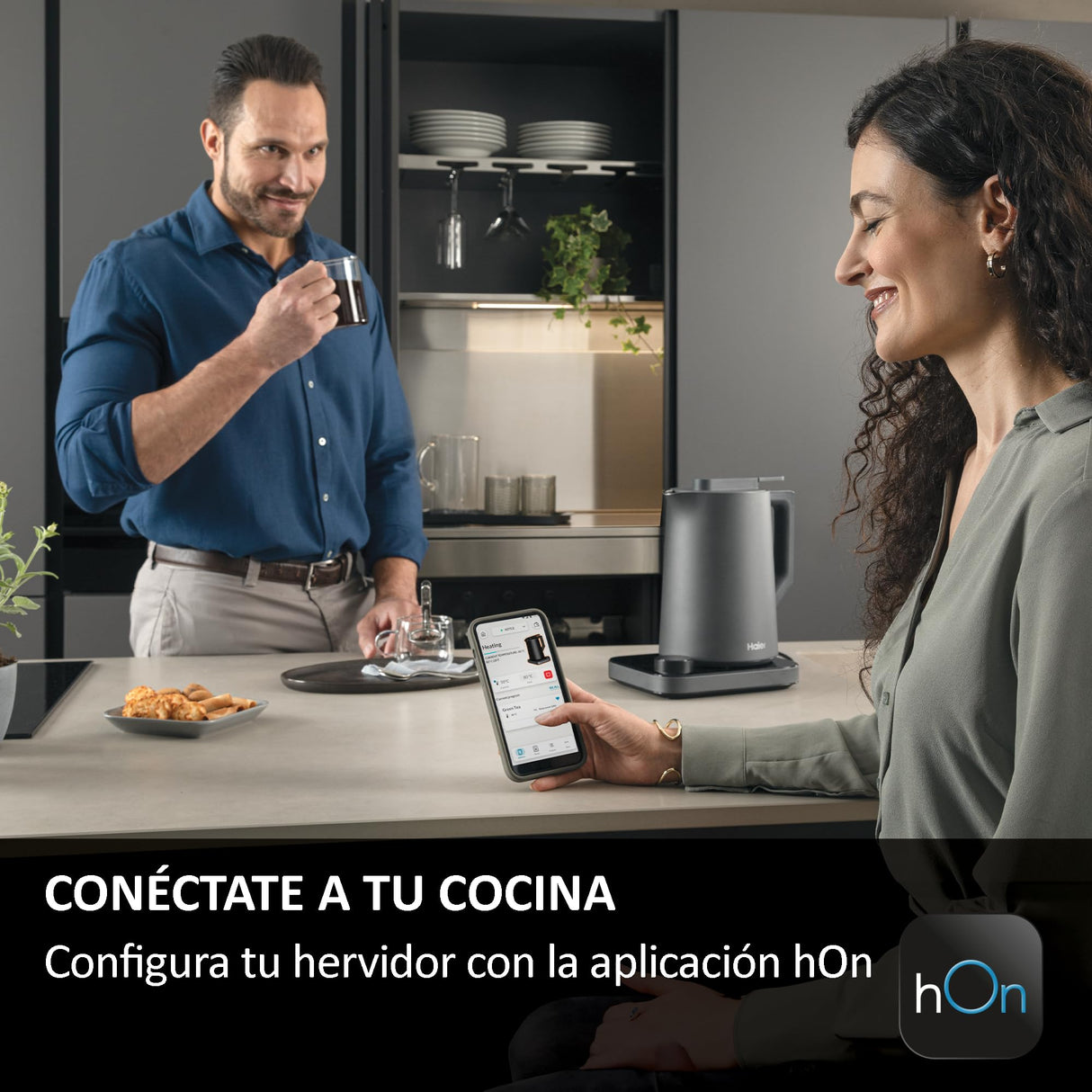 Haier Hervidor Inteligente Series 7 con Control de Temperatura por grado, Pantalla LCD, 6 programas automáticos, Mantener Caliente, Acero inoxidable, Ahorro de energía, 1,3 L, 2000 W, Gris