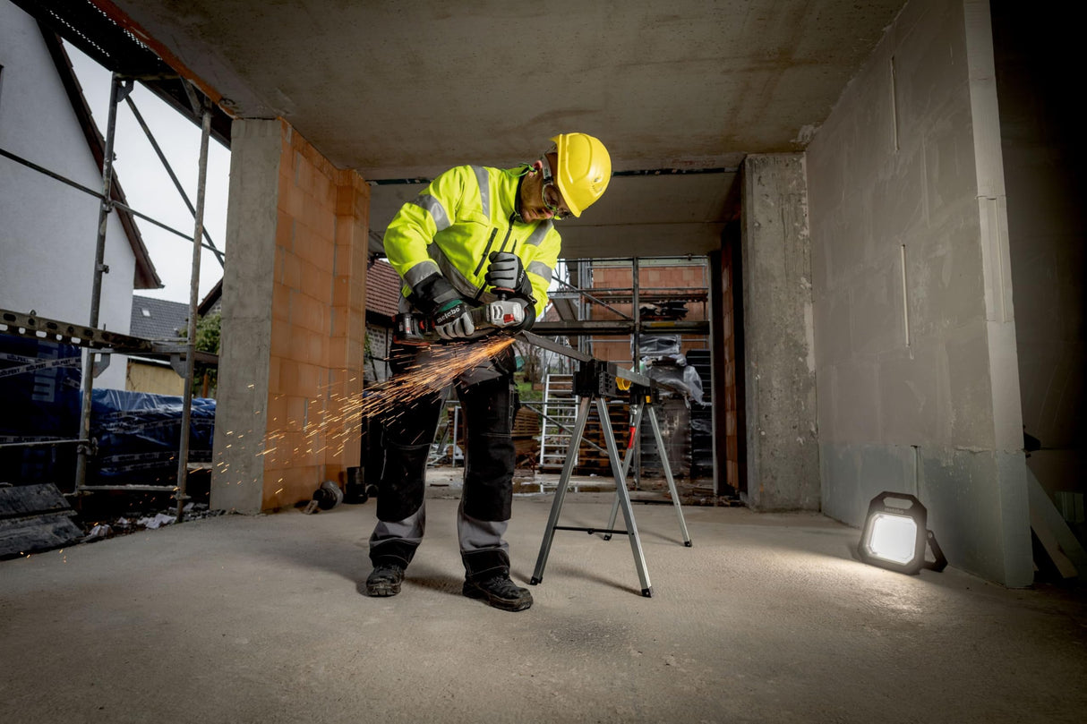 metabo Amoladora angular inalámbrica WVB 18 LT BL 11-125 Quick - 18 V, 125 mm de diámetro de disco - Motor sin escobillas, regulación de velocidad, tuerca de liberación rápida, sistema de freno