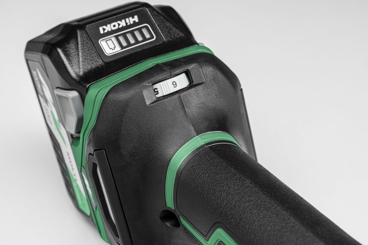 HIKOKI Akku Winkelschleifer G1813DVE, Schleifscheiben Ø: 125 mm (18V, Leerlaufdrehzahl: 3200-8000 min-1/ mit (AT Modus), Antriebsspindel: M14, Brushless, OHNE Akku, Ladegerät u.Transportkoffer)