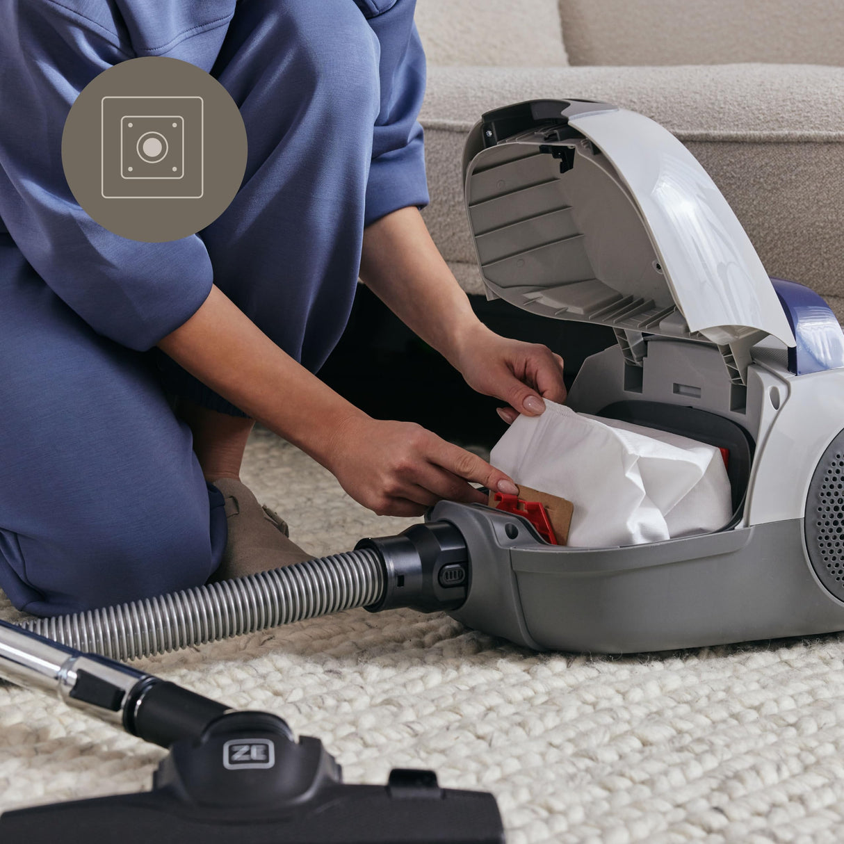 ZEEGMA ZONDER VERRE Klassik Aspiradora con Bolsa 2 Filtros Higiénicos para Alérgicos Gran Potencia de Succión Cepillo para Parquet 800 W, Cable 12 M, Funcionamiento Silencioso Cartuchos Aromáticos