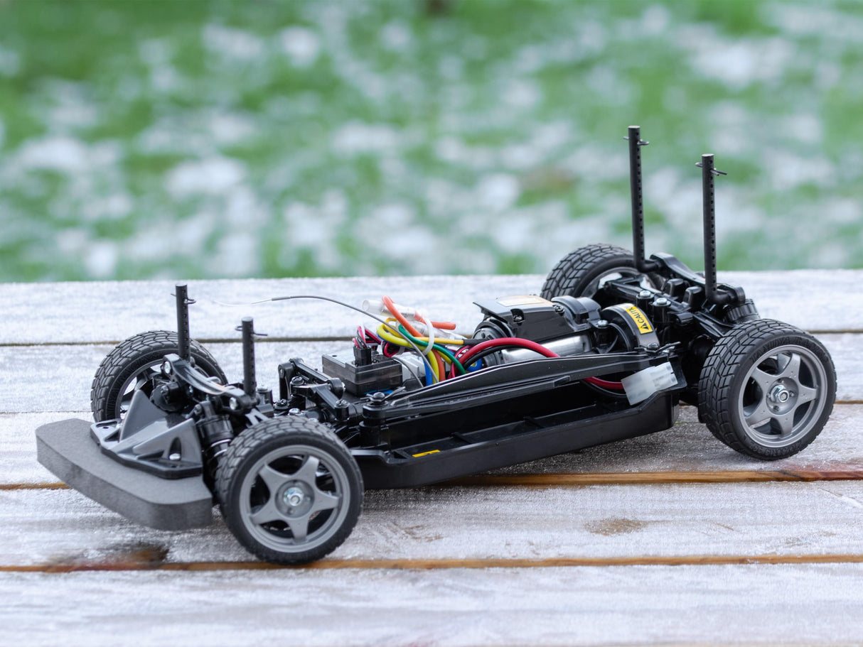TAMIYA TAM58667 58667 Audi 300058667 RC Quattro Rally A2 (TT-02), maqueta de Coche teledirigido, Escala 1:10, Kit de construcción para Hobbies, para Montar, Color Blanco