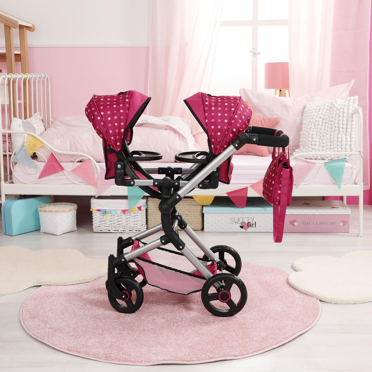 Bayer Design 26267AA Cochecito de Muñeca Gemelas, Carrito Paseo para muñecos, Ajustable en Altura, Plegable, con la Bolsa de Bandolera, Compatible con Silla de Coche EasyGo