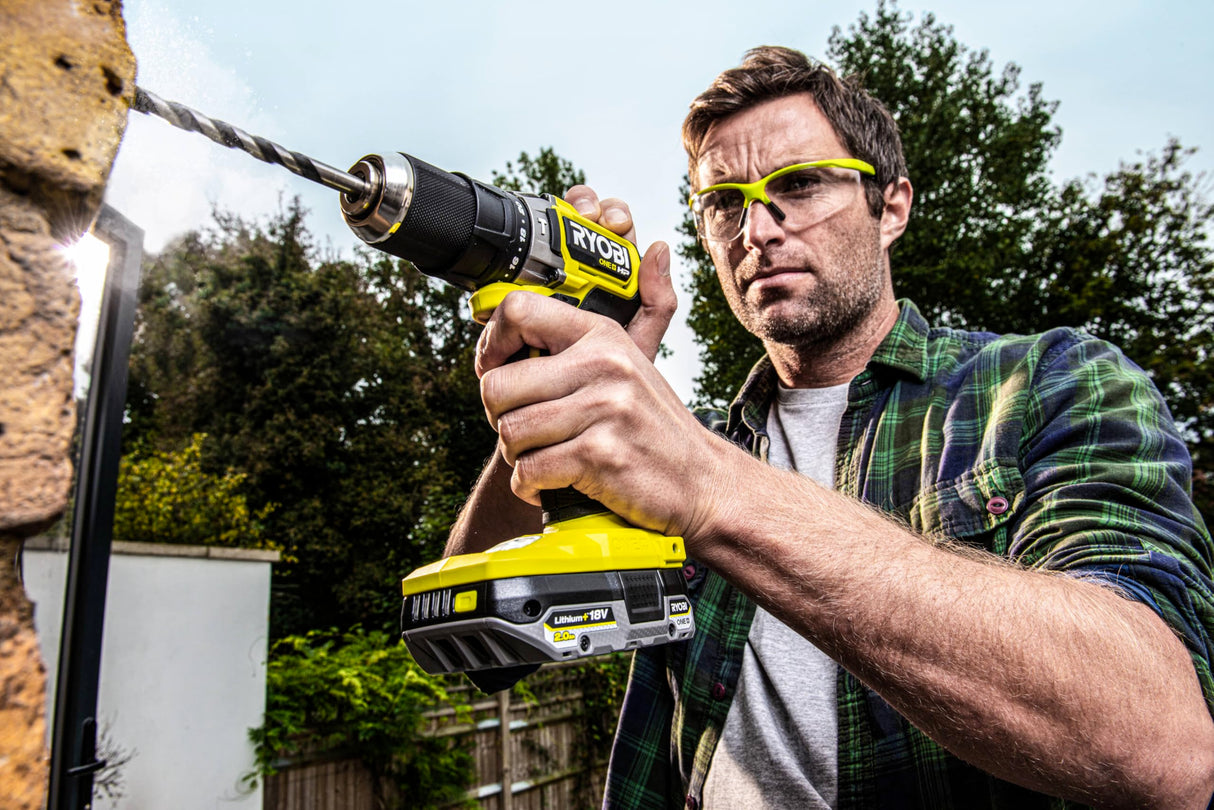 RYOBI – 2 baterías One+ y Cargador de Sonido: 1 batería de 4,0 Ah, 1 batería de 2,0 Ah, 1 Cargador de 2,0 A – RC18120-242X